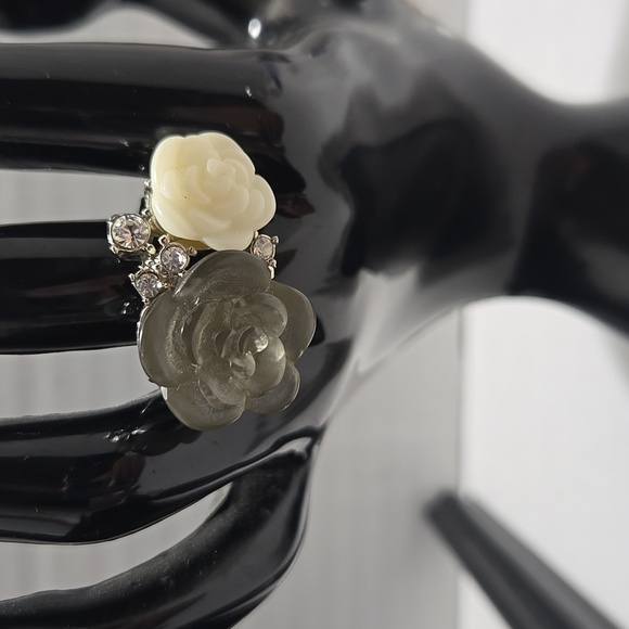 ALDO ROSE AND RHINESTONES STATEMENT RING - Picture 4 of 8